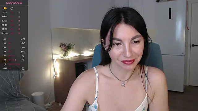 Snapshot of Mary_love16 chatting on June 11, 2026, 6:21 am Mary love16 online show from June 11, 2026, 6:21 am
