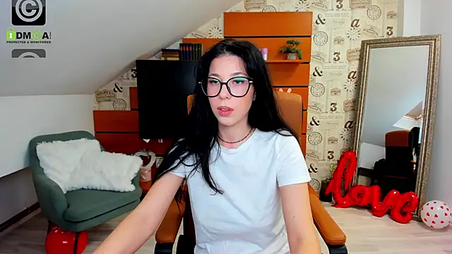 Snapshot of EmillyTaylor chatting on February 27, 2025, 7:41 am EmillyTaylor online show from February 27, 2025, 7:41 am