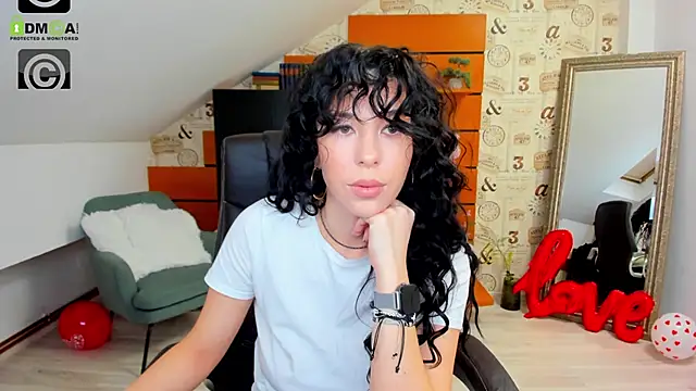 Snapshot of EmillyTaylor chatting on February 21, 2025, 4:29 am EmillyTaylor online show from February 21, 2025, 4:29 am