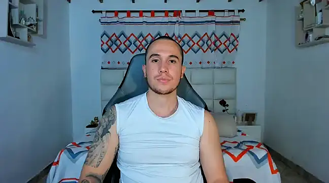 juan  jimenez online show from March 17, 2025, 11:35 pm