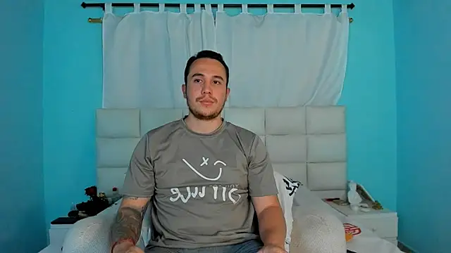Snapshot of juan__jimenez chatting on March 8, 2026, 1:11 am juan jimenez online show from March 8, 2026, 1:11 am