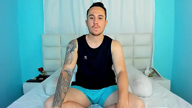 juan  jimenez online show from October 24, 2025, 9:03 pm