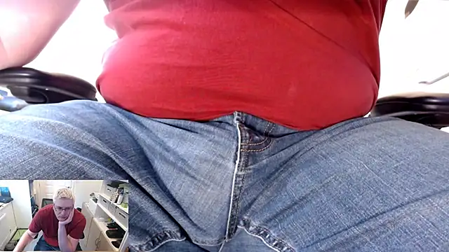 Snapshot of RicRockhard chatting on May 15, 2026, 12:14 pm RicRockhard online show from May 15, 2026, 12:14 pm