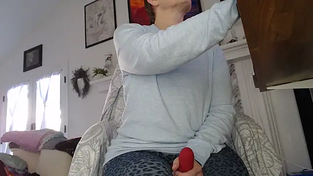 AuroraWillows online show from December 20, 2025, 3:37 pm