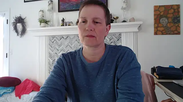 AuroraWillows online show from April 4, 2026, 4:24 pm