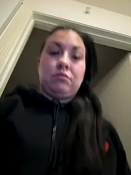 ImpressYouDaily online show from December 16, 2025, 5:06 pm