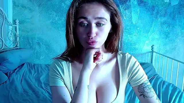Snapshot of millllina chatting on September 19, 2025, 1:04 pm millllina online show from September 19, 2025, 1:04 pm