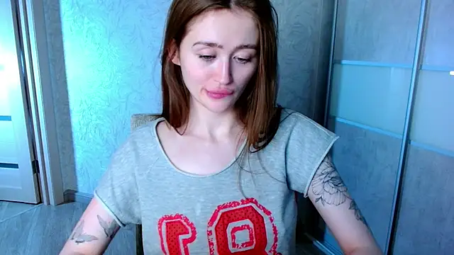 Snapshot of millllina chatting on February 23, 2025, 5:50 pm millllina online show from February 23, 2025, 5:50 pm