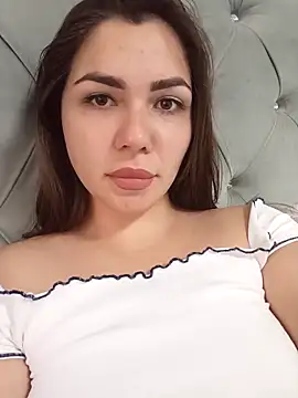 Snapshot of HannahMeid chatting on October 15, 2025, 10:01 am HannahMeid online show from October 15, 2025, 10:01 am