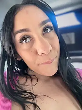 Snapshot of __IRIS__ chatting on July 10, 2026, 4:18 pm IRIS online show from July 10, 2026, 4:18 pm