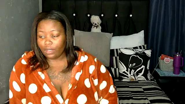 Snapshot of caramelbooty69 chatting on April 7, 2026, 3:41 am caramelbooty69 online show from April 7, 2026, 3:41 am