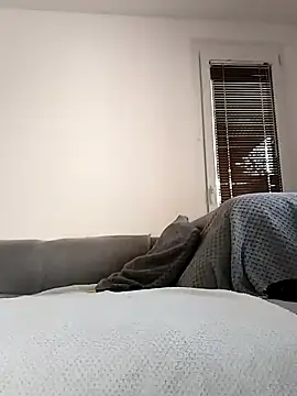 Viola sweet honey online show from April 3, 2026, 7:37 am