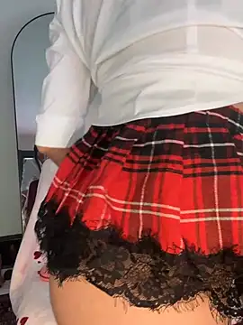 rosexx96 online show from February 28, 2026, 5:45 pm