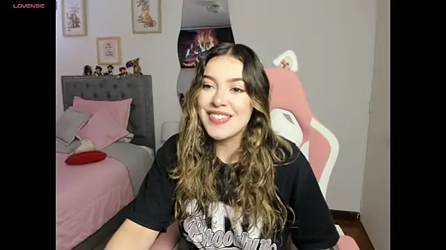 Snapshot of samysweet_8 chatting on February 17, 2025, 12:49 pm samysweet 8 online show from February 17, 2025, 12:49 pm