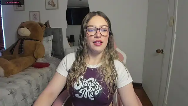 Snapshot of samysweet_8 chatting on May 2, 2026, 12:10 pm samysweet 8 online show from May 2, 2026, 12:10 pm