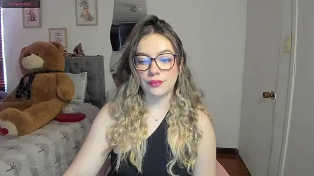 Snapshot of samysweet_8 chatting on May 1, 2026, 12:54 pm samysweet 8 online show from May 1, 2026, 12:54 pm