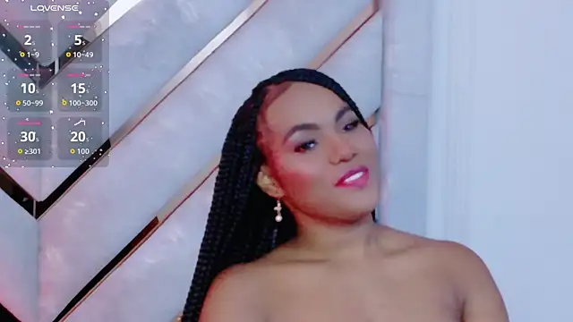 Snapshot of Sara_Boom chatting on June 18, 2026, 8:14 pm Sara Boom online show from June 18, 2026, 8:14 pm