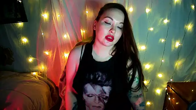 Snapshot of Victoria_Marks chatting on March 21, 2025, 10:28 pm Victoria Marks online show from March 21, 2025, 10:28 pm