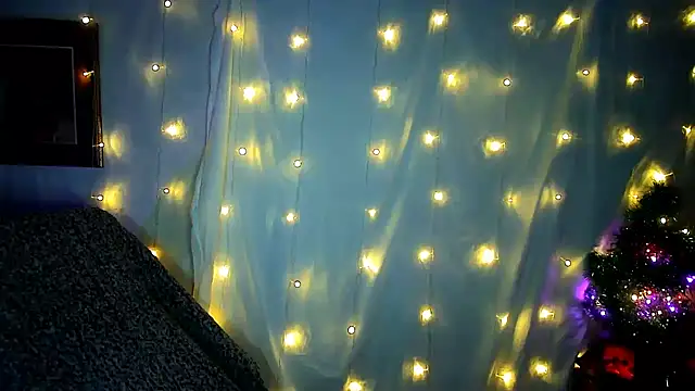 Snapshot of Victoria_Marks chatting on December 13, 2024, 4:43 am Victoria Marks online show from December 13, 2024, 4:43 am