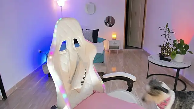 carleee winter online show from March 26, 2026, 1:37 am