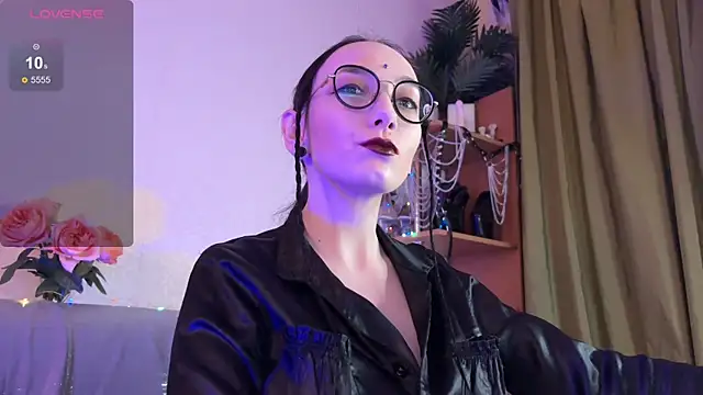 Snapshot of Jinhee_Noir chatting on December 2, 2025, 12:18 pm Jinhee Noir online show from December 2, 2025, 12:18 pm