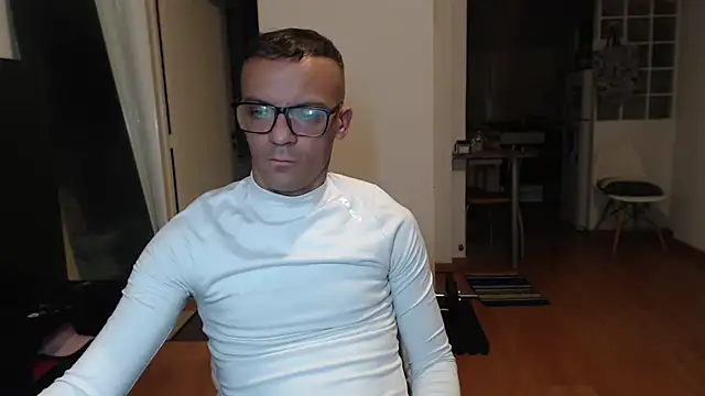 guachin hunk online show from April 10, 2026, 4:41 am