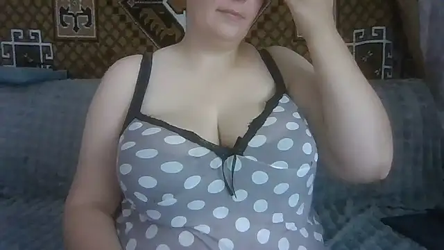 Diana Britt online show from July 10, 2026, 2:06 pm