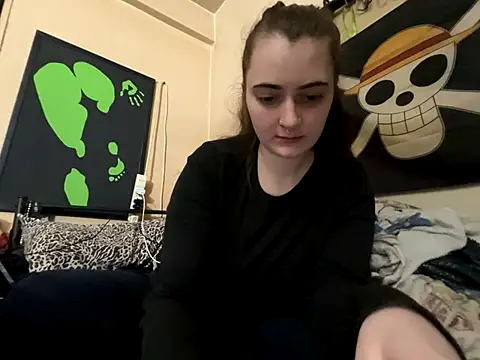 Snowbunnycake 131 online show from September 9, 2025, 3:38 am