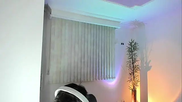 Snapshot of Giordano_Russo chatting on June 29, 2026, 11:37 pm Giordano Russo online show from June 29, 2026, 11:37 pm