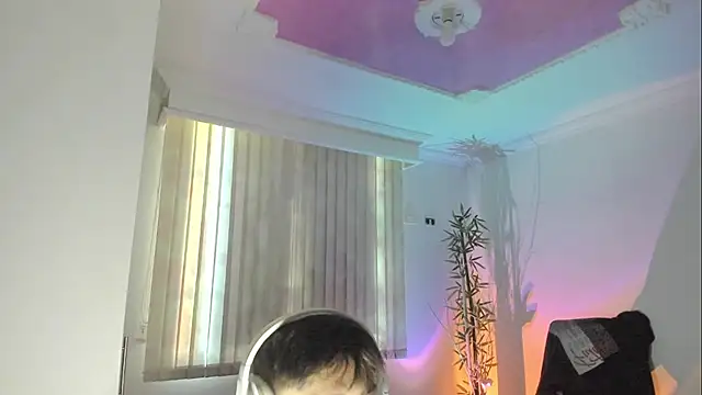 Snapshot of Giordano_Russo chatting on July 21, 2026, 9:49 pm Giordano Russo online show from July 21, 2026, 9:49 pm