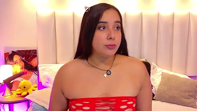 ValenScott1 online show from May 14, 2026, 12:35 pm