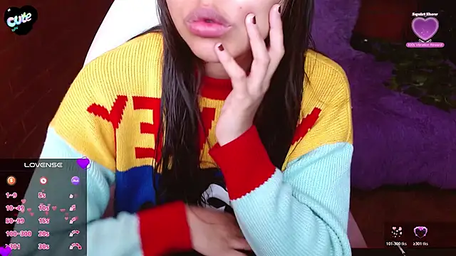 Snapshot of MidoriQuiinn chatting on February 6, 2026, 2:46 pm MidoriQuiinn online show from February 6, 2026, 2:46 pm