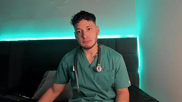 alejandro  2 online show from September 13, 2025, 3:12 pm