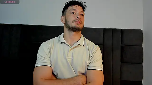 Snapshot of alejandro__2 chatting on June 1, 2026, 1:11 pm alejandro 2 online show from June 1, 2026, 1:11 pm