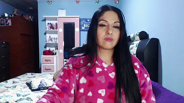 sahtlove1 online show from February 3, 2026, 2:53 am