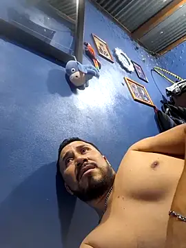 Snapshot of Eumanzor chatting on March 4, 2026, 2:41 am Eumanzor online show from March 4, 2026, 2:41 am