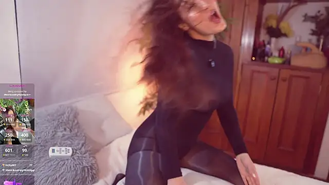 Lucy fit online show from November 1, 2025, 10:42 am