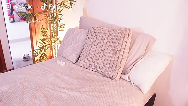 Lucy fit online show from March 27, 2026, 6:09 pm