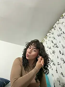 valenor  online show from May 29, 2026, 4:07 am