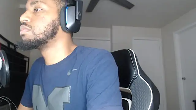 ChrisVacher online show from April 18, 2026, 10:43 pm