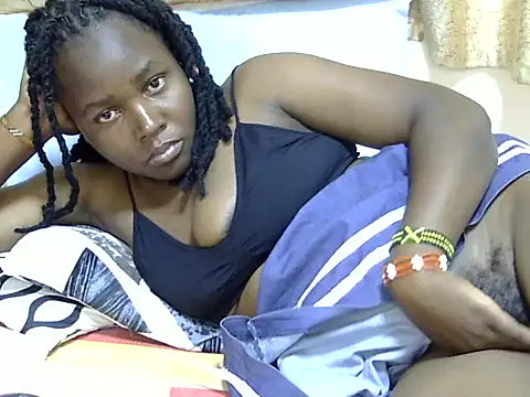 Snapshot of Sweet_ebony20 chatting on February 14, 2026, 11:38 pm Sweet ebony20 online show from February 14, 2026, 11:38 pm