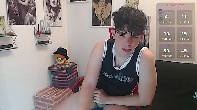 Oliverboy- online show from June 26, 2026, 11:10 pm