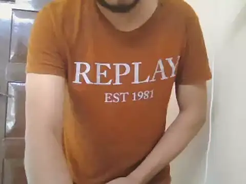 valyriansteel2 online show from April 3, 2026, 4:19 am