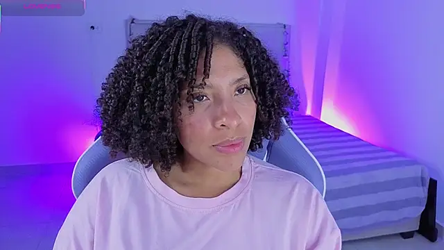 DannaBerry online show from October 22, 2025, 4:39 pm