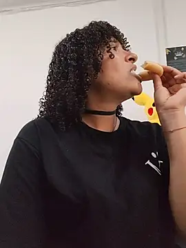 Snapshot of DannaBerry chatting on March 2, 2026, 3:19 pm DannaBerry online show from March 2, 2026, 3:19 pm