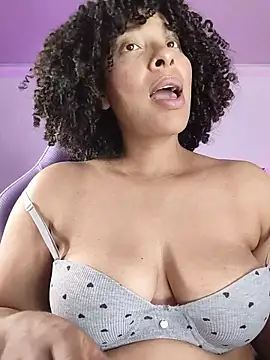 Snapshot of DannaBerry chatting on February 11, 2026, 4:29 pm DannaBerry online show from February 11, 2026, 4:29 pm