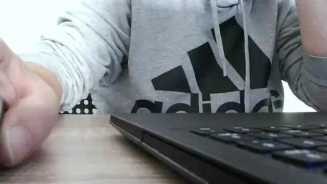 ScalicHat69 online show from October 2, 2025, 8:40 am