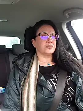 x  KHALEESI  x online show from February 13, 2026, 8:47 am