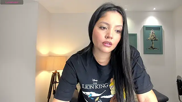 NinaMichelle online show from March 9, 2026, 6:33 pm