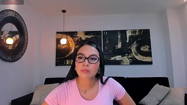 MollyJones  online show from June 16, 2026, 7:14 pm